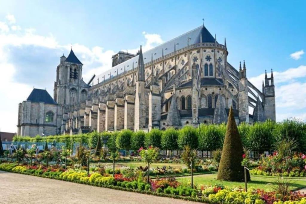 博格斯Le Baldaquin Quartier Cathedrale-Marais公寓 外观 照片